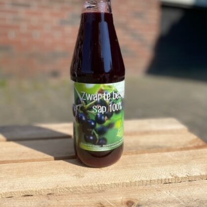100% zwarte bessen sap